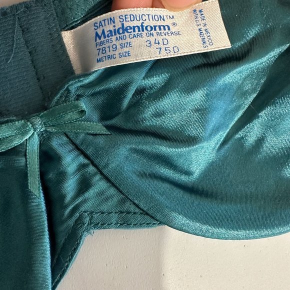 Vintage Maidenform 34D Bra Satin Seduction Stretch Adjustable Straps Nylon Blend - Picture 8 of 10